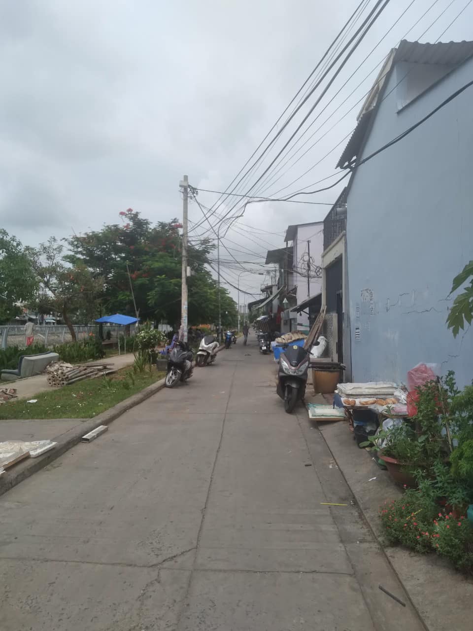 Nhà bán Tùng Thiện Vương Phường 11 Q8 32m2 giá 2,3 tỷ.