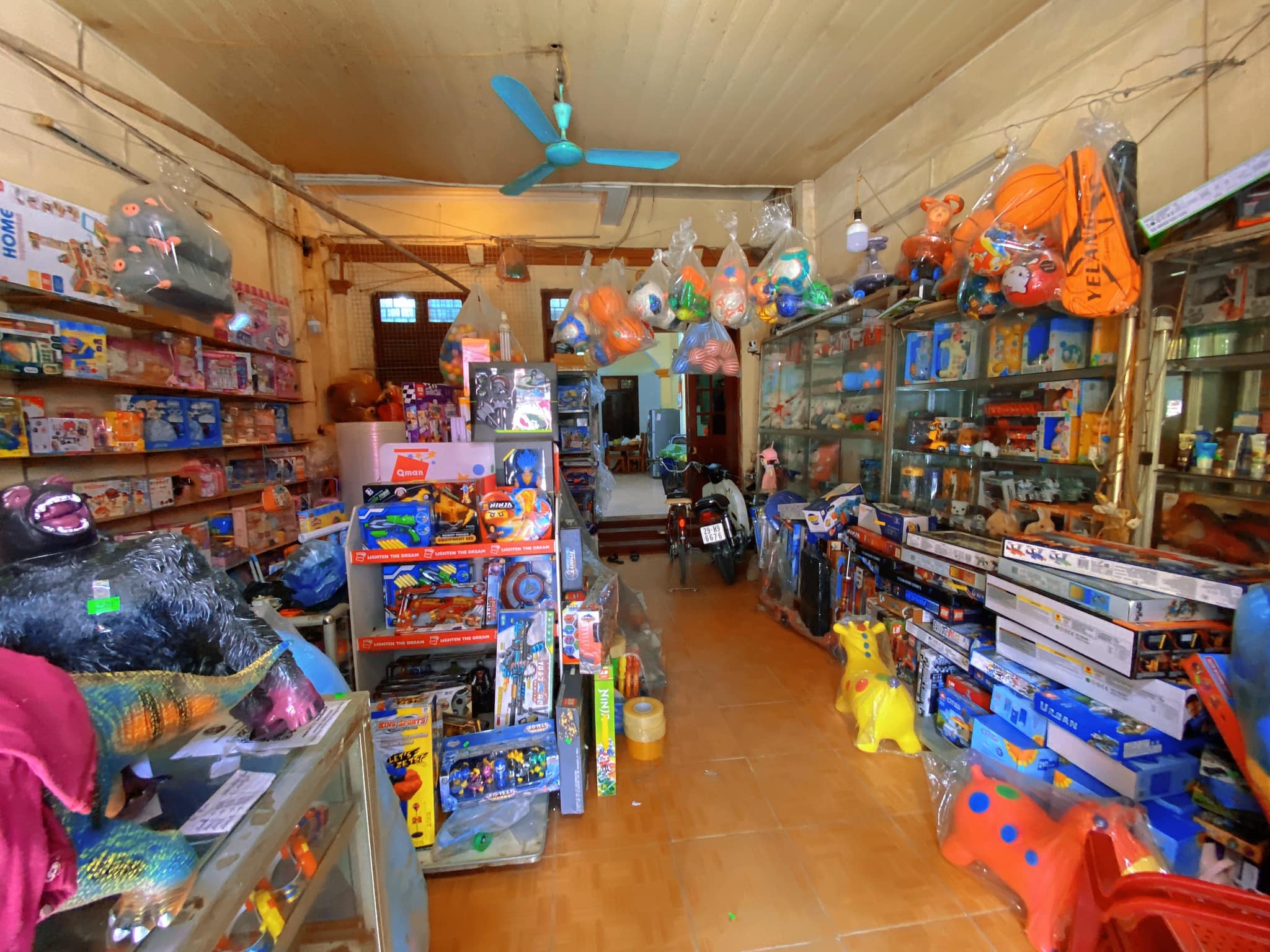 Bán nhà mặt phố phú diễn dt: 90m Mt:5.4m nhà phố kinh doanh oto tránh.