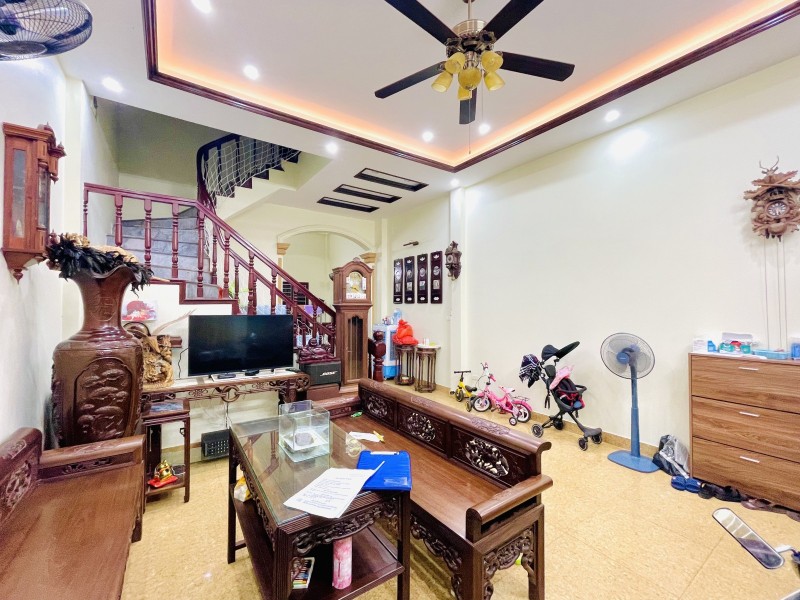 Bán nhà Tứ Liên - Tây Hồ 43m, mt5.6m, PHÂN LÔ, Ô TÔ nhỉnh 7 tỷ