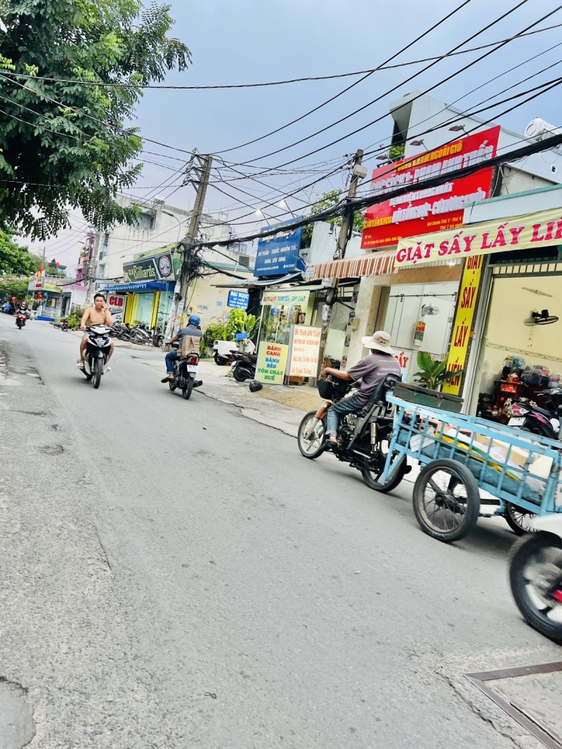 Bán Nhà MT Gò Xoài KD Sầm Uất, 4 Tầng, 72m2, Hẻm Nhựa 6m, Nhỉnh 5 tỷ.