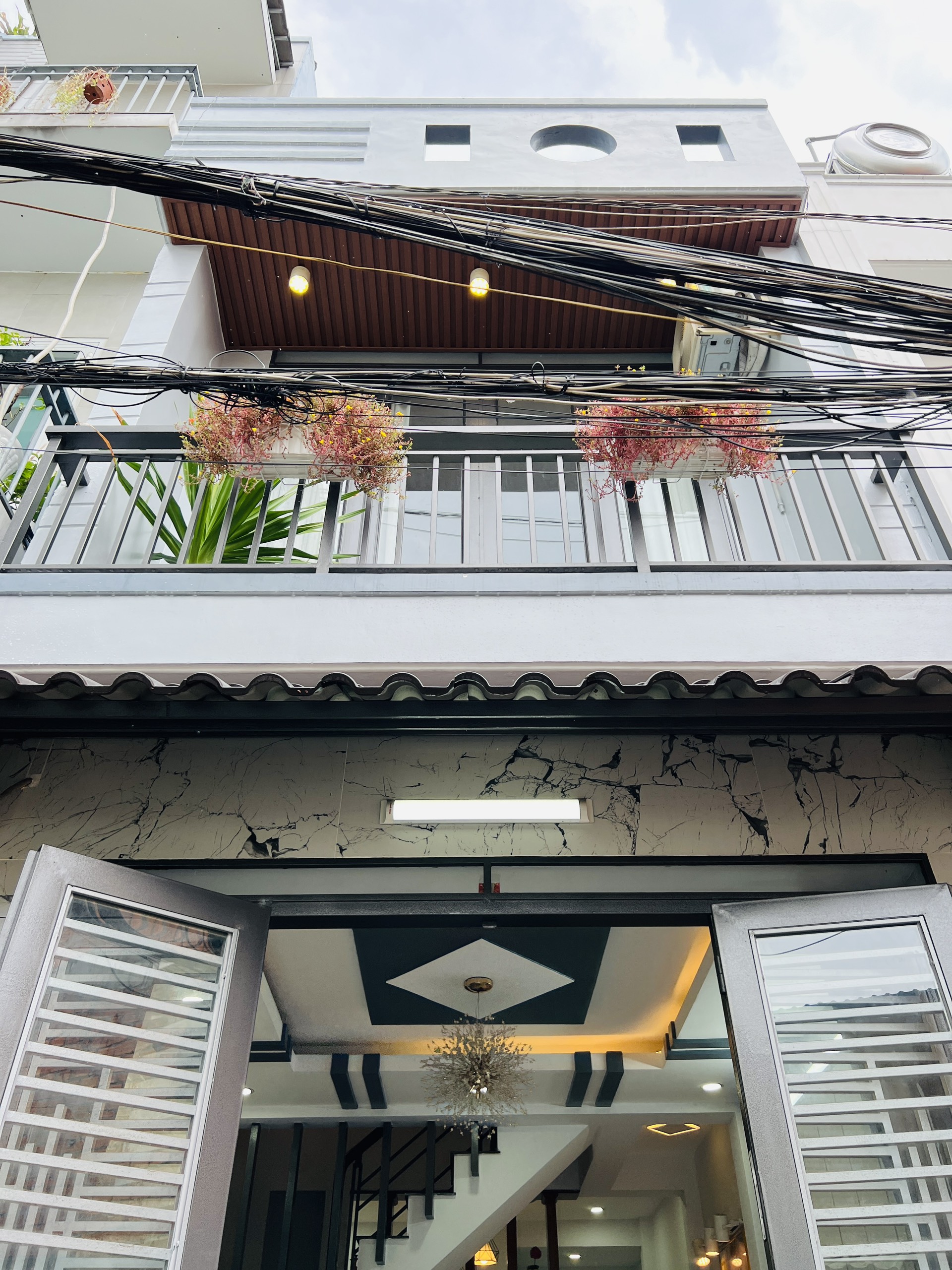 Bán Nhà Phạm Văn Chiêu Gò Vấp Mới Đẹp 3 Tỷ 7 Hẻm 4m Xe hơi.