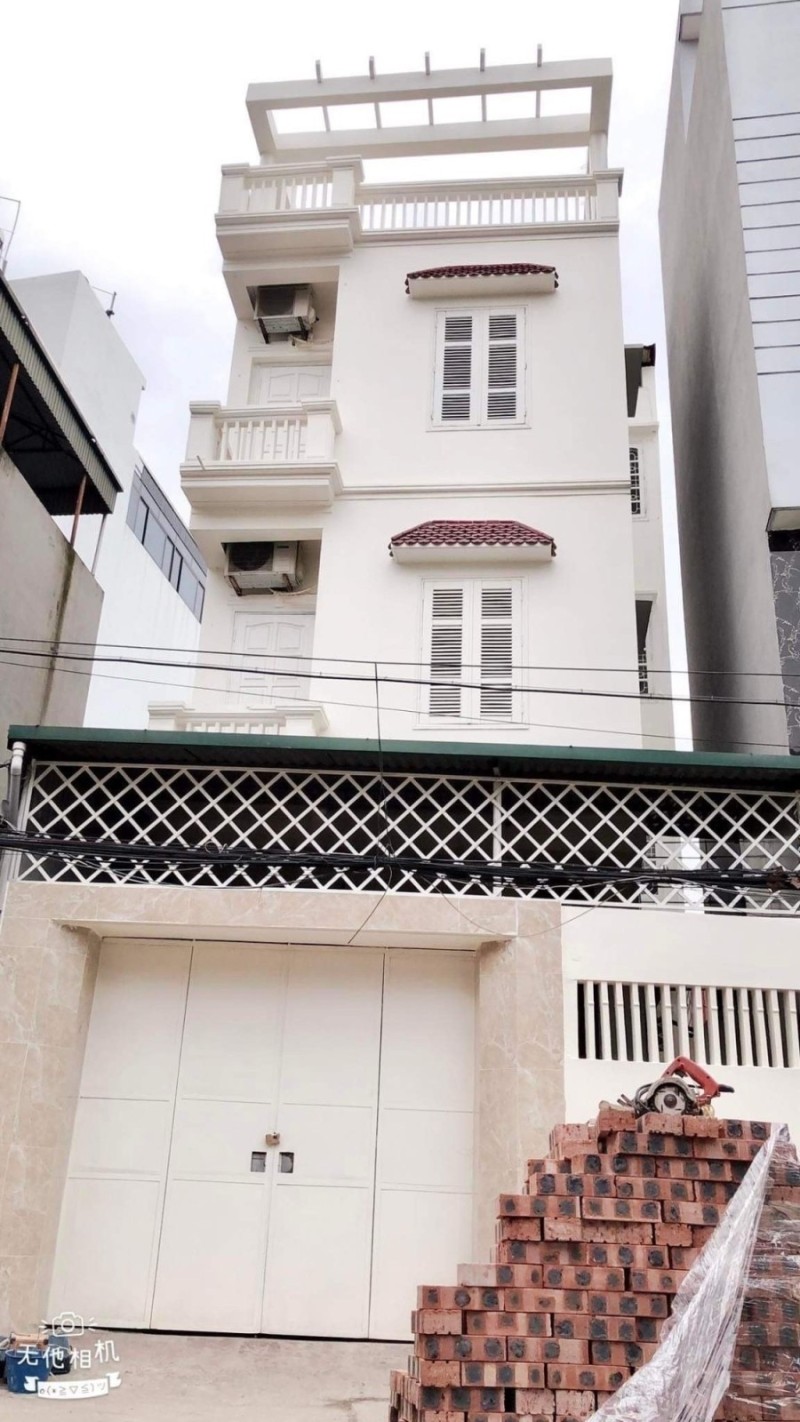 NHÀ ĐẸP PHỐ HỒNG TIẾN - Ô TÔ VÀO NHÀ - 30M RA MẶT PHỐ - 3 MẶT THOÁNG - MẶT TIỀN RỘNG - NGÕ THÔNG - KINH DOANH.