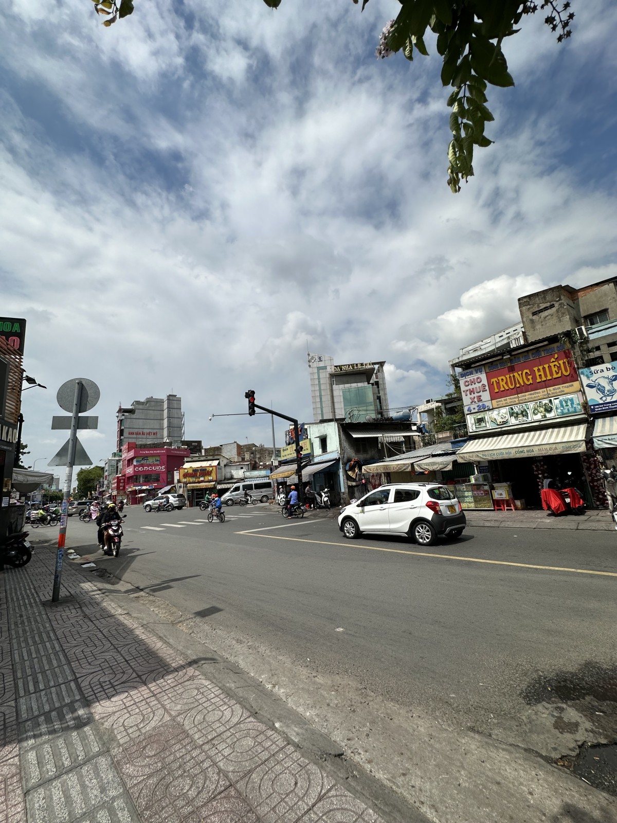 MT NƠ TRANG LONG - 270M2 - NGANG 11M - 1 CHỦ TỪ ĐẦU - VỈA HÈ 4M.