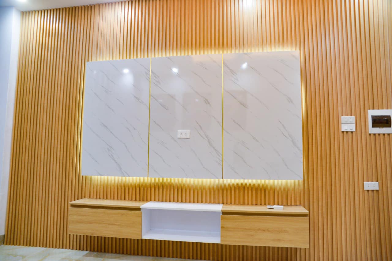 Bán nhà đẹp, full nội thất Ngọc Thuỵ, ngõ xe máy tránh, 10m ô tô, 34m, nhỉnh 3 tỷ