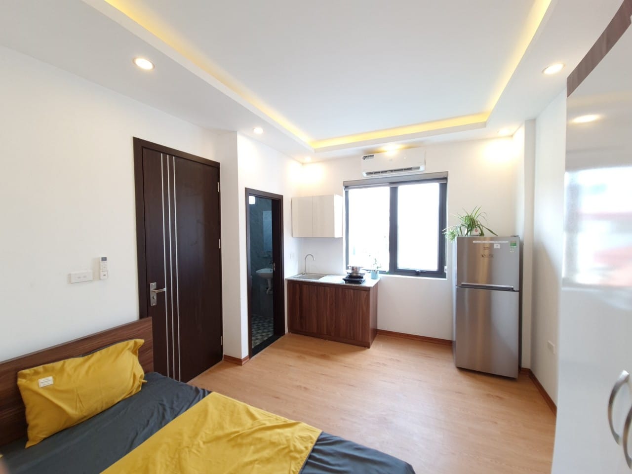 107m 9 Tầng Dòng Tiền 4 Tỷ 1 Năm Mặt Phố Trung Liệt Đống Đa. Kinh Doanh Mọi Mặt Hàng. Chủ Thiện Chí Bán.