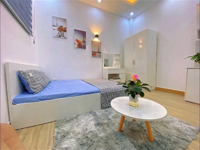 Trung tâm Cầu giấy dòng tiền khủng 67m ×5 tầng giá rẻ 7.6 tỷ
