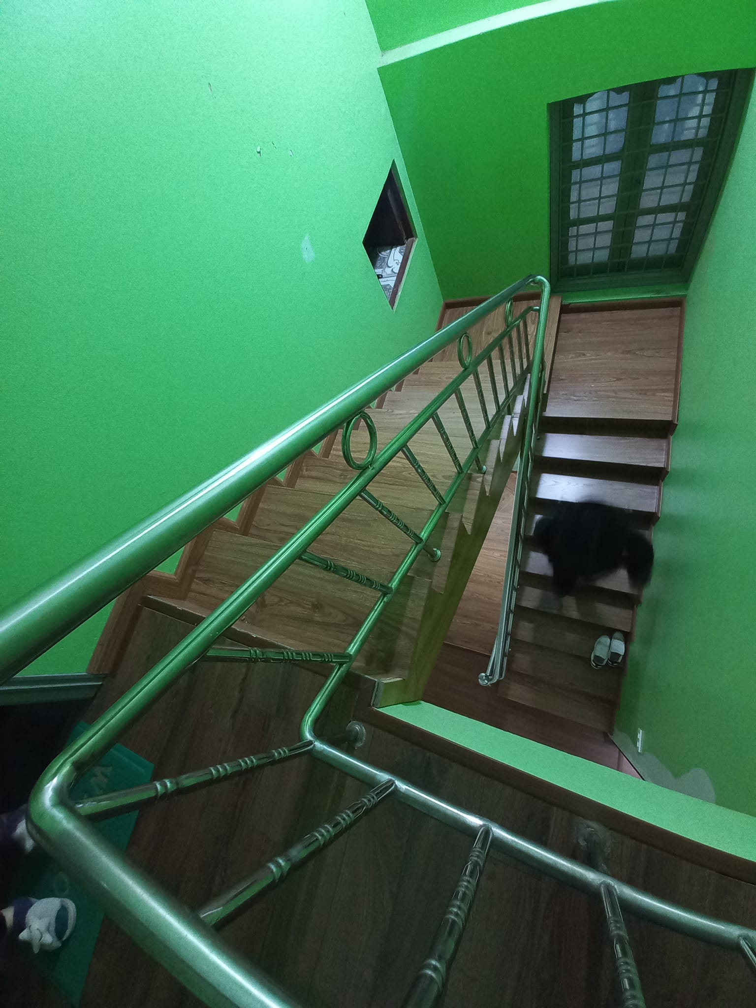 Bán nhà 66m2 phố Hoàng Hoa Thám, Tây Hồ 6 tầng Doanh thu 10%/năm Ô tô tránh 10m Giá 7.2 Tỷ.