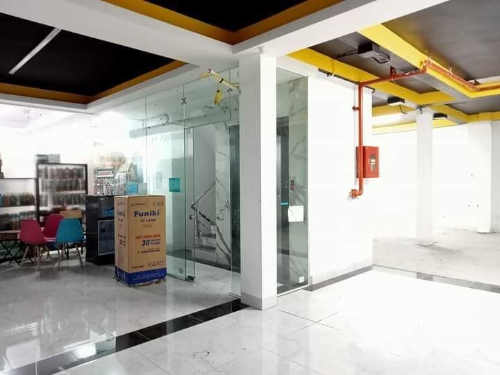 182m Tòa Dịch Vụ Doanh Thu 4.5 Tỷ 1 Năm Đường Nguyễn Trãi Thanh Xuân. Full Tiện Ích. Chủ Cần Bán Gấp Xây Dự Án Biển.