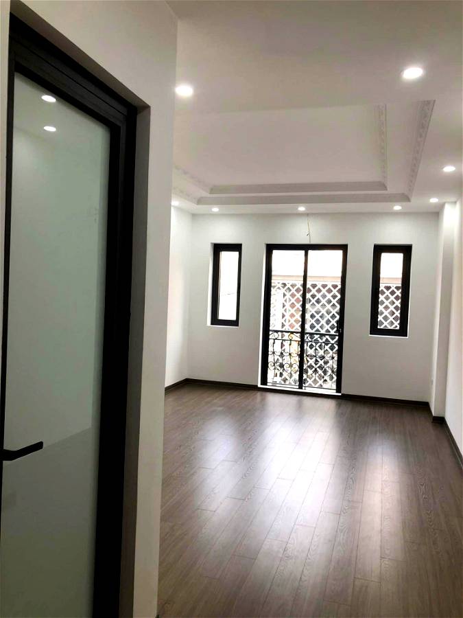 Nhà đẹp ở ngay Minh Khai, Hai Bà Trưng 36m2 x 6 tầng nhỉnh 7 tỷ