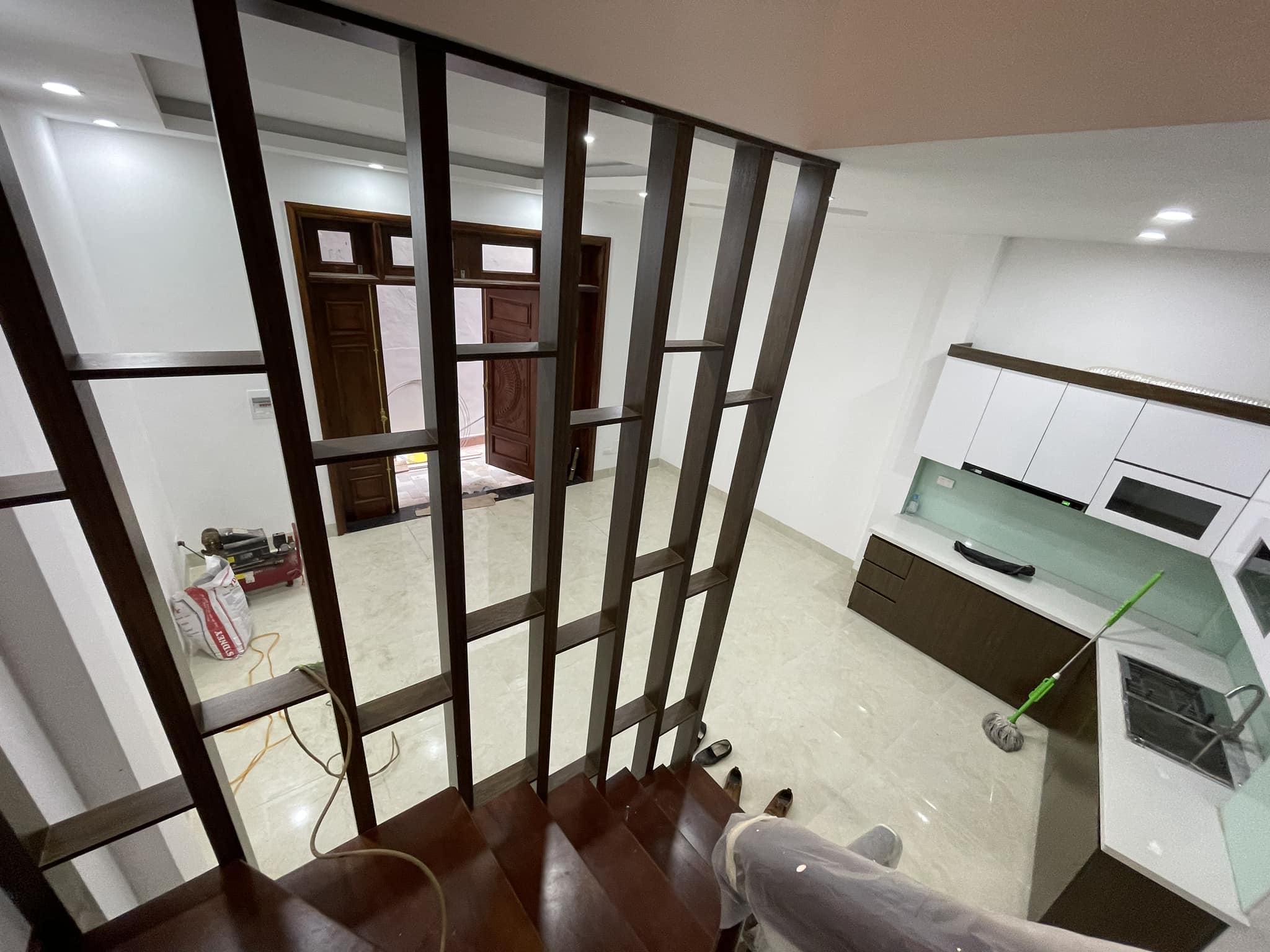 QUÁ GẤP, nhà mới CẦU GIẤY chưa bóc tem, 31m*5 tầng, gần ô tô, nhỉnh 4 tỷ