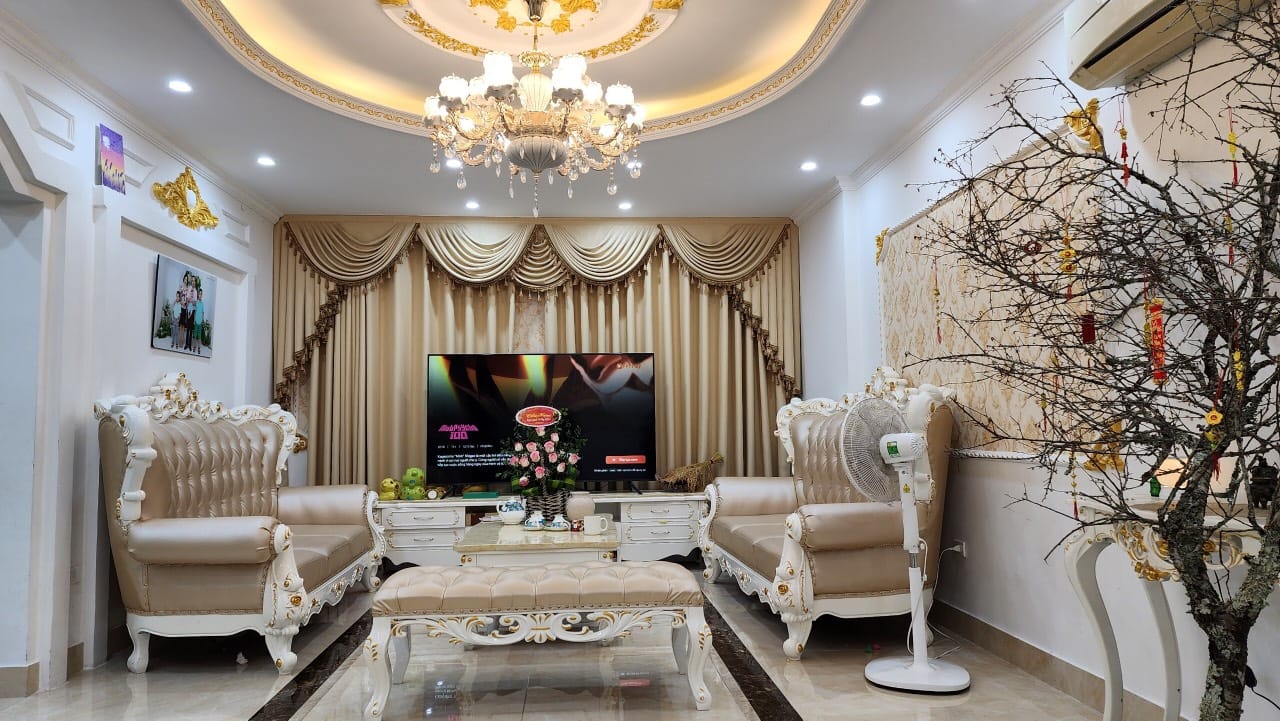 BÁN NHANH CĂN HỘ TẦNG THẤP 4 NGỦ TÒA T1 EUROLAND TSQ - HOA HẬU KO TỲ VẾT, ĐỂ LẠI 90% NỘI THẤT
