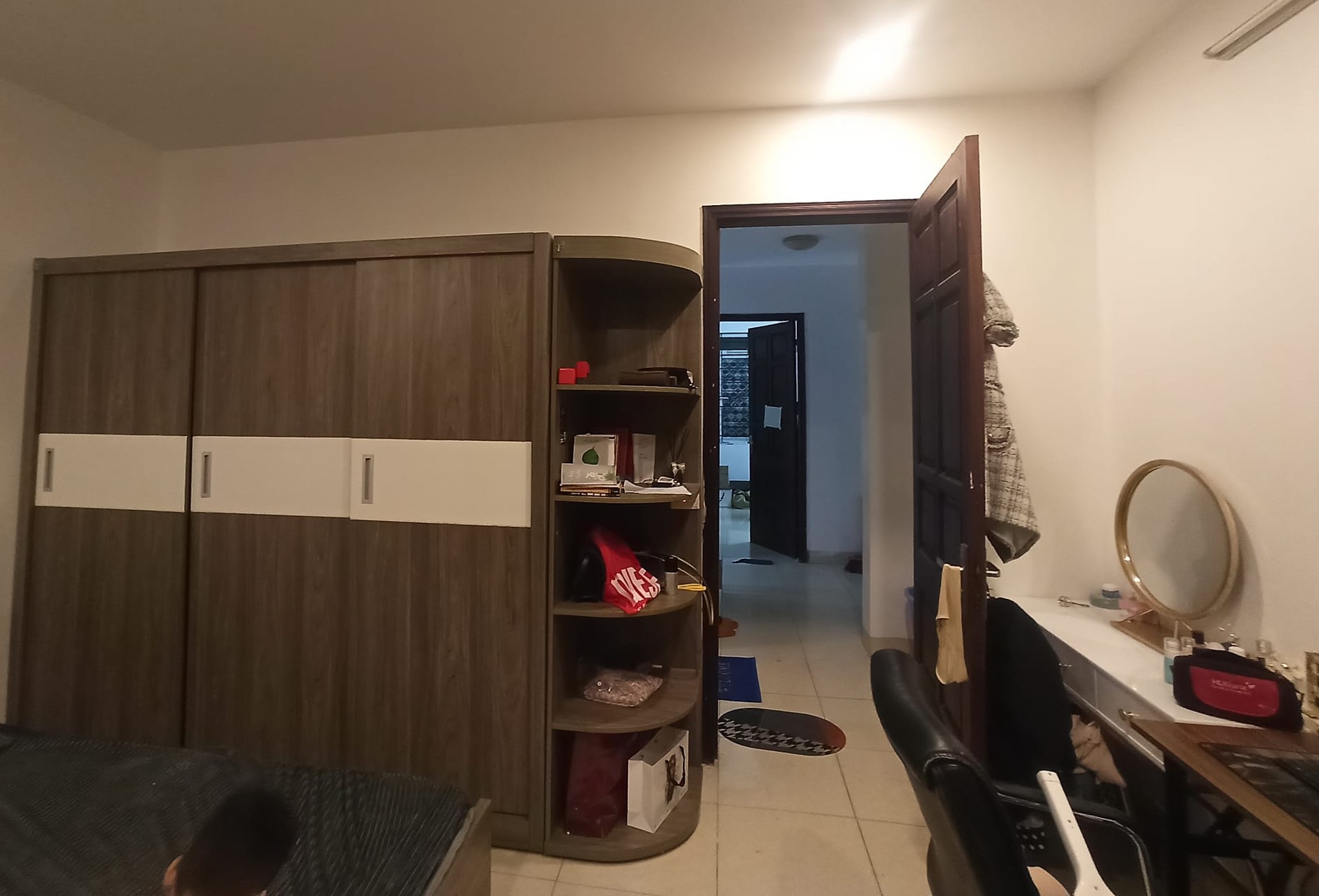 Bán nhà đẹp giá bất ngờ , Ngọc Thụy - Long Biên , 30m2 - 5 tầng - ngõ rộng thông .