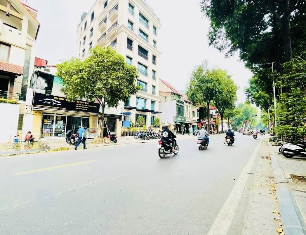 Bán nhà mặt phố Lò Đúc 140m2, 4 tầng, MT 8m, Vỉa hè – kinh doanh giá 56 tỷ