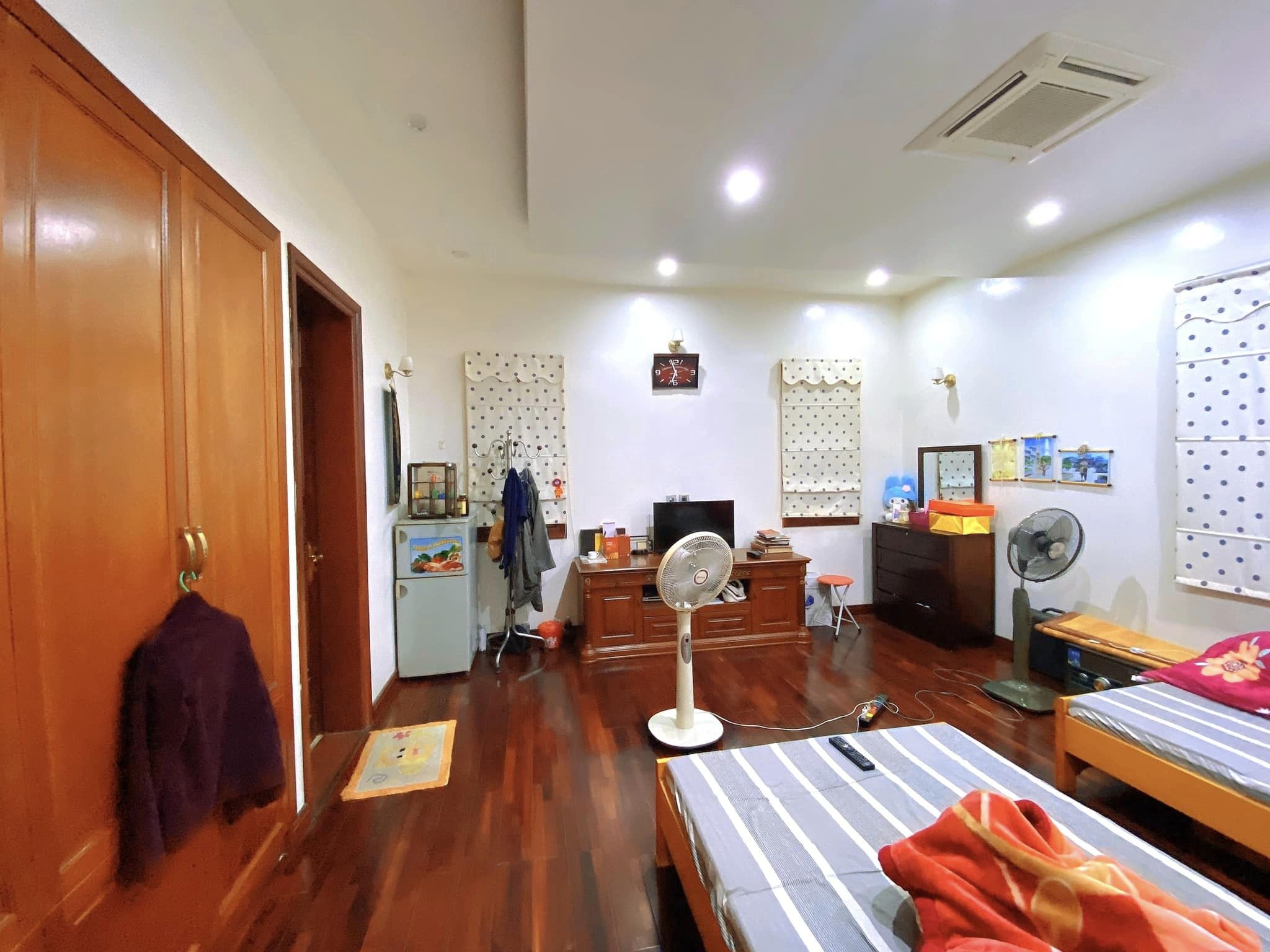 Bán biệt thự đơn lập Khu đô thị cổ quận Nam Từ Liêm.