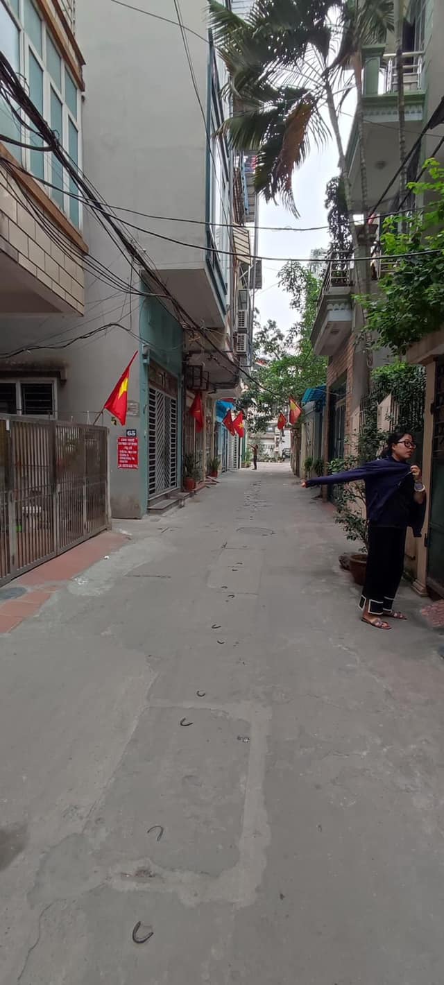 Bán gấp nhà Minh Khai, 65m2 phân lô, ô tô đỗ cửa, MT4m, kinh doanh giá nhỉnh 10 tỷ TL.