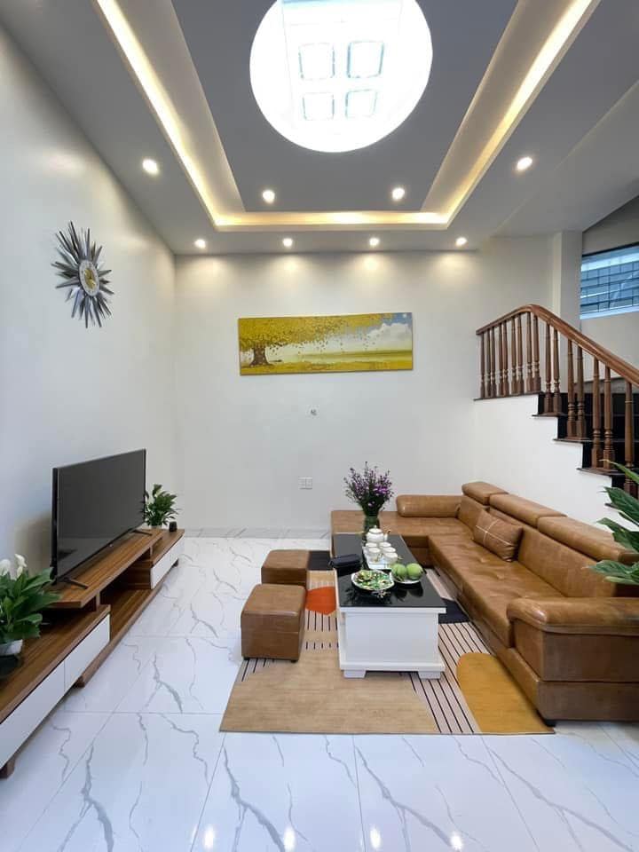 Bán nhà phố Đoàn Thị Điểm, ngõ nông, gần ô tô, 35m, 5T, nhỉnh 5 tỷ.