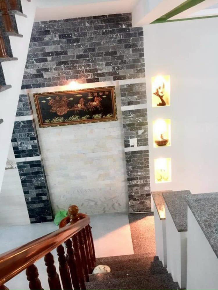 Bán Nhà Hẻm Bạch Đằng P. Hải Cảng Quy Nhơn , 63m2 , 2 Mê , Giá 2 Tỷ 950Tr.