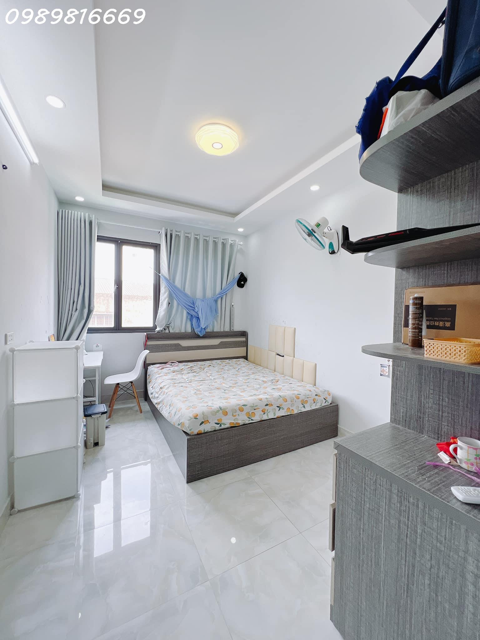 Nhà chính chủ giảm chào Đường Tôn Thất Thuyết 5 tầng mới tinh - hoàn công đầy đủ P18 Quận 4.