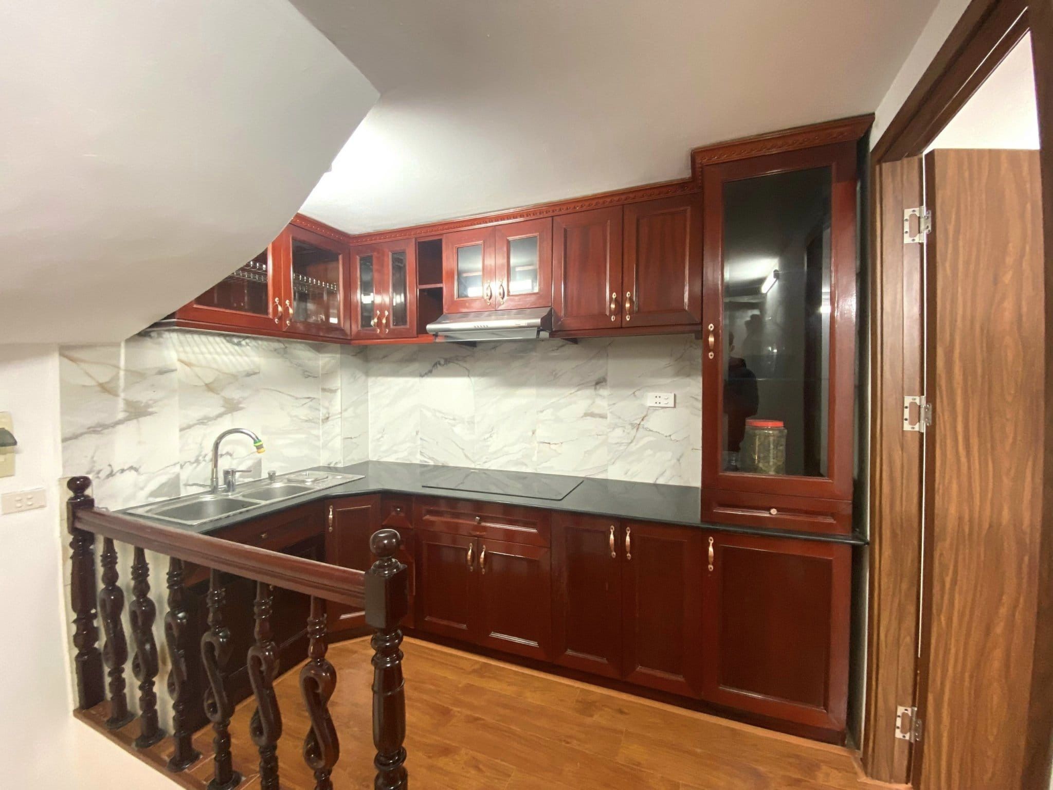 Bán nhà Nguyễn Lương Bằng, ô tô, kinh doanh nở hậu, 5 tầng, MT 4,5m, giá 6.03 tỷ TL.