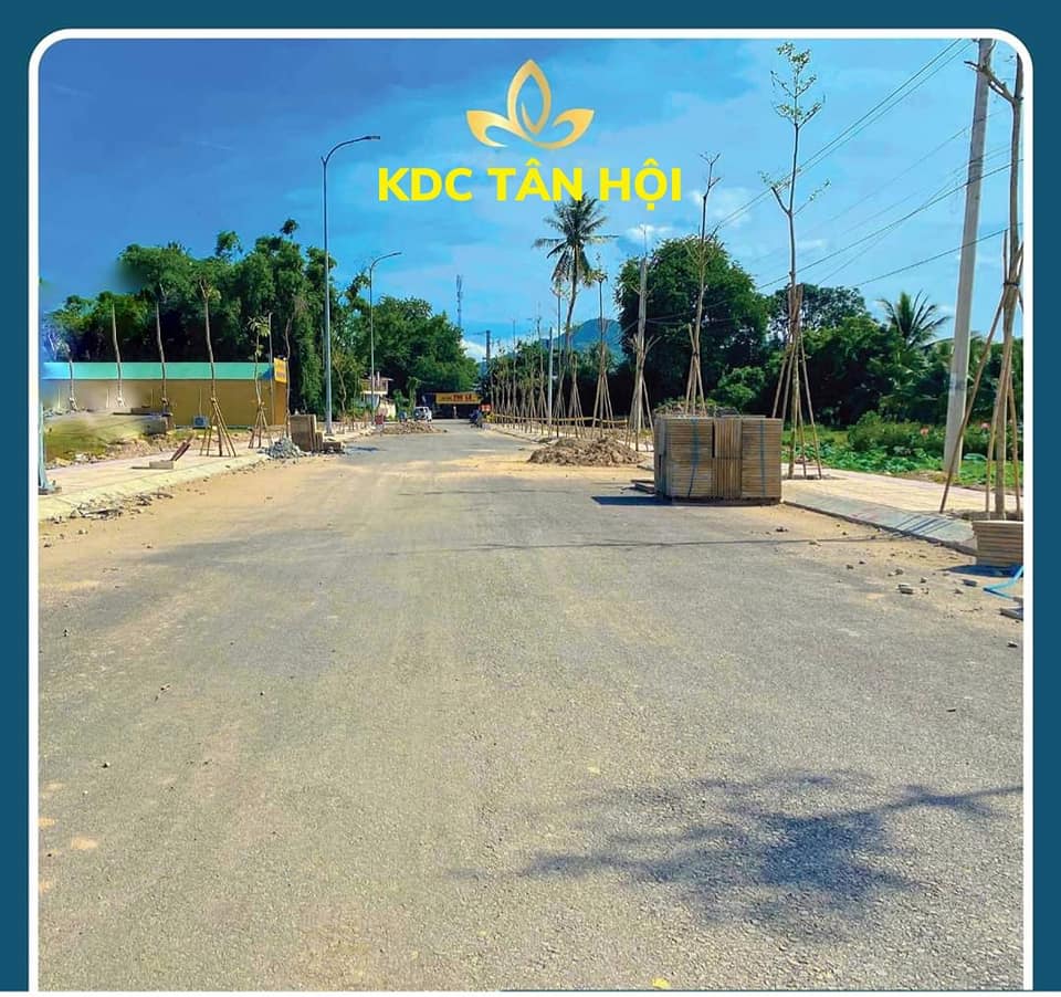 Cần bán nhanh lô đất gần nhà thờ Tân Hội TP Phan Rang Tháp Chàm. Diện tích 100m2 giá 979tr.