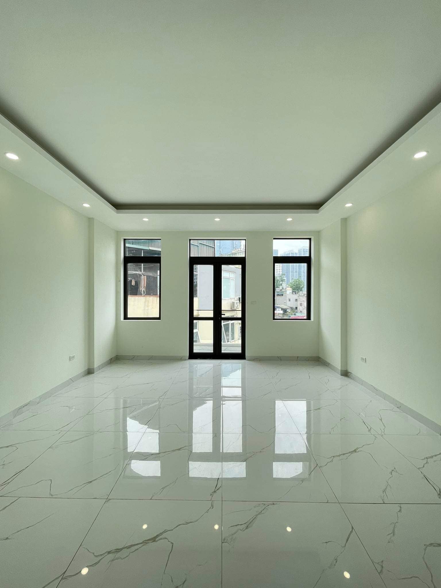  81m2