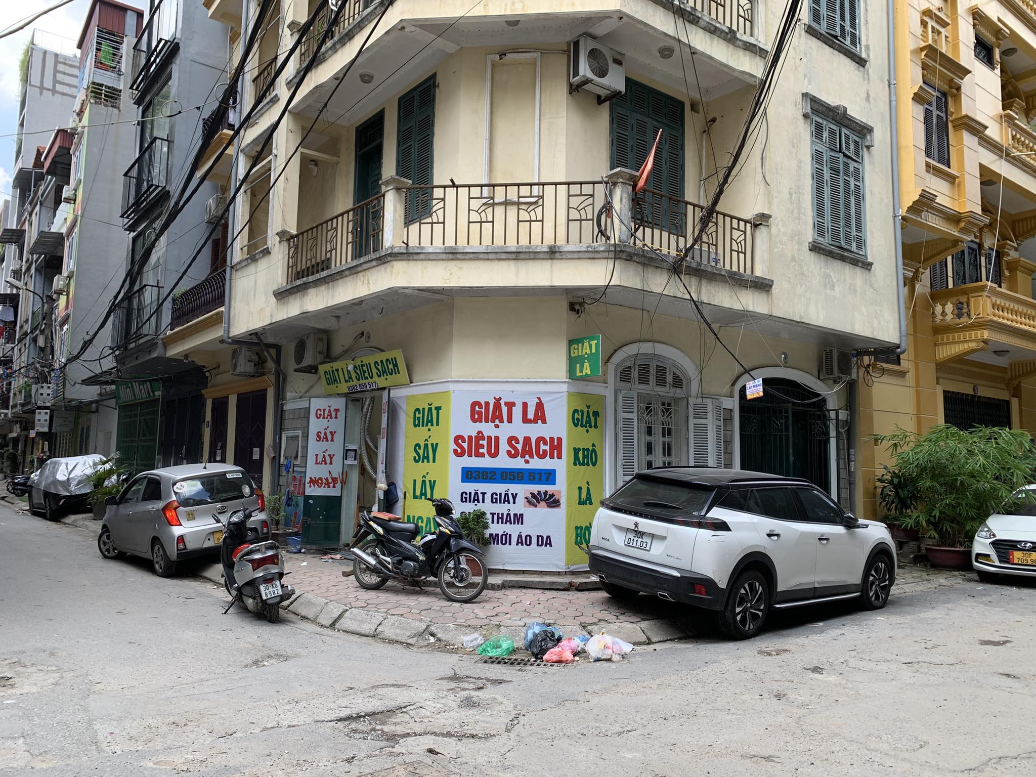 Bán Nhà Hoàng Cầu 80M2 Lô Góc 2 Mặt Tiền -Phân Lô vỉa Hè Ô TÔ Tránh KD 24.5 Tỷ.