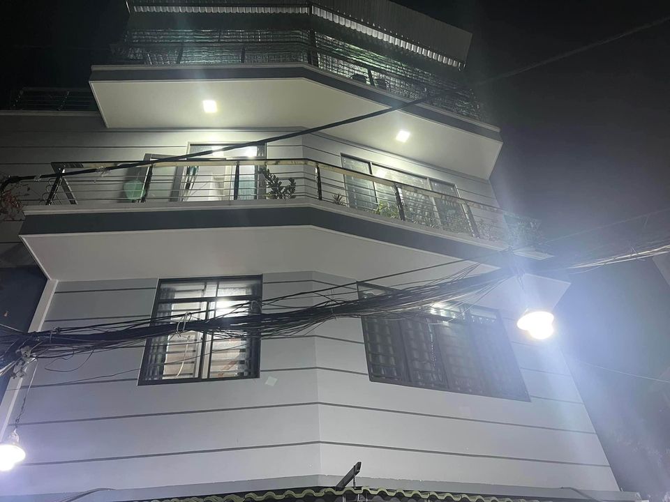 BÁN NHÀ 4 TẦNG 3 MẶT TIỀN HẺM HXH TRẦN XUÂN SOẠN QUẬN 7 GIÁ CHỈ 3,85TỶ.