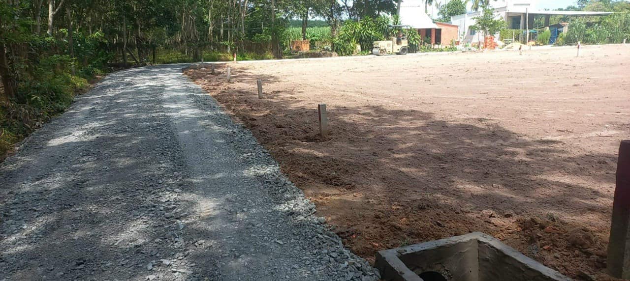 Đất full thổ cư, sổ sẵn Ngay KCN Thạnh Đức.