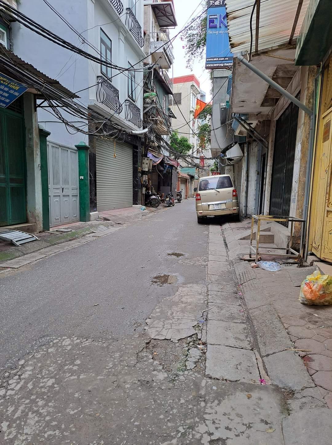 ĐÊ TÔ HOÀNG HAI BÀ TRƯNG HÀ NỘI NGÕ RỘNG NHÀ ĐẸP Ở LUÔN