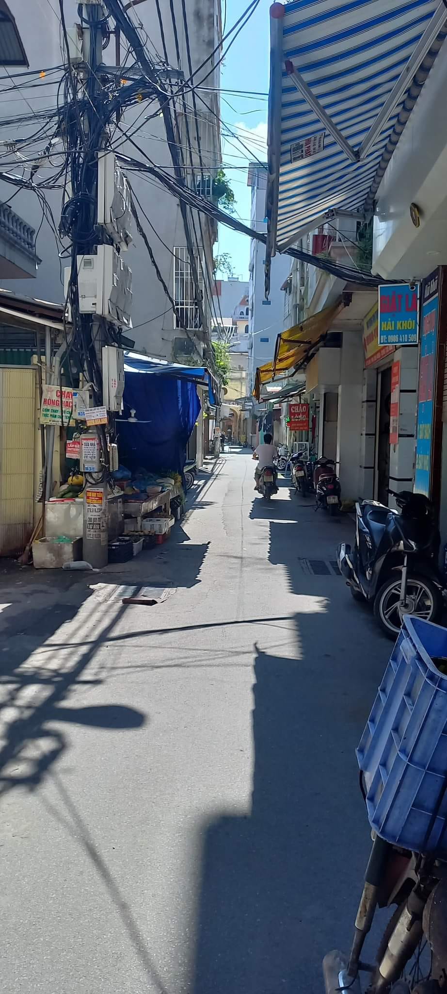 MẶT PHỐ - LÔ GÓC - TT YÊN PHÚC - VĂN QUÁN - KINH DOANH SẦM UẤT MỌI MẶT HÀNG