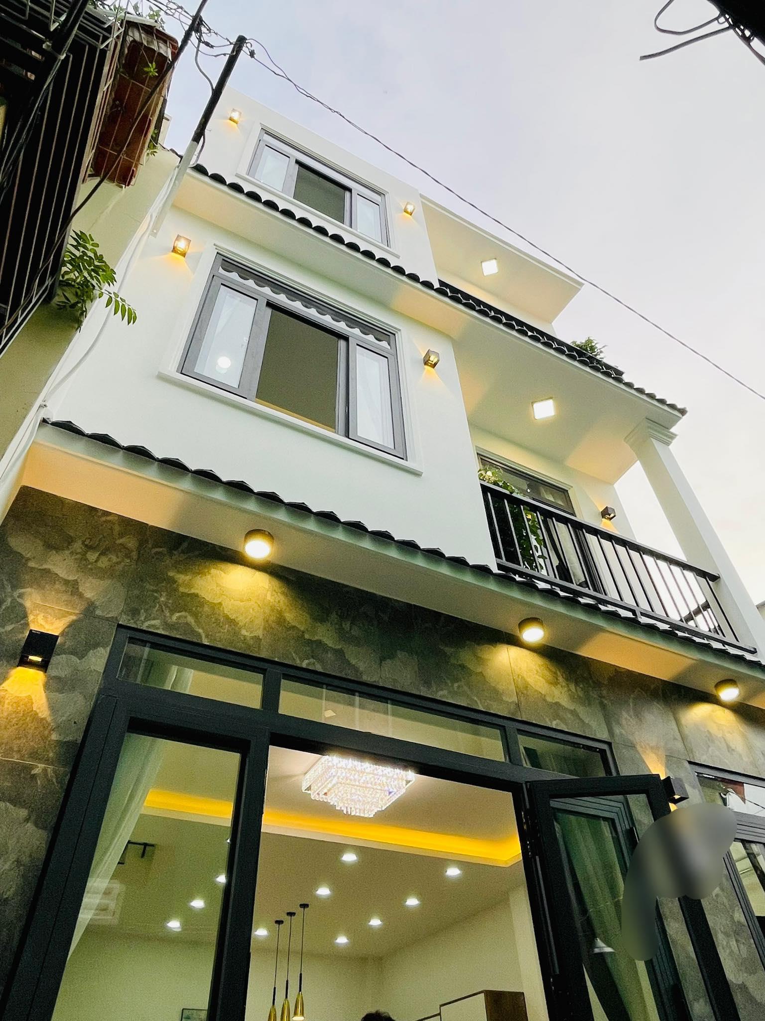 BÁN NHÀ sát HXH HOÀNG HOA THÁM PHÚ NHUẬN - DT 48m2 - 3 TẦNG -GIÁ CHỈ 4 TỶ xx.