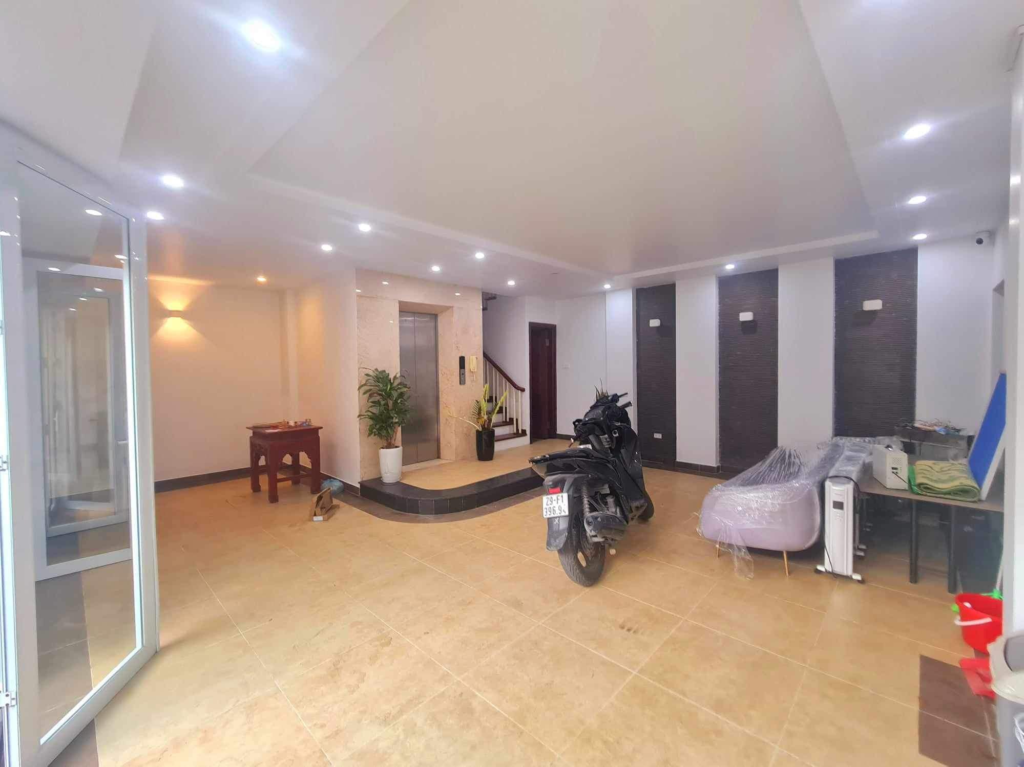 Bán nhà phân lô Hoàng Văn Thái, kinh doanh, ô tô tránh, thang máy, 62m, 6 tầng, nhỉnh 15 tỷ.