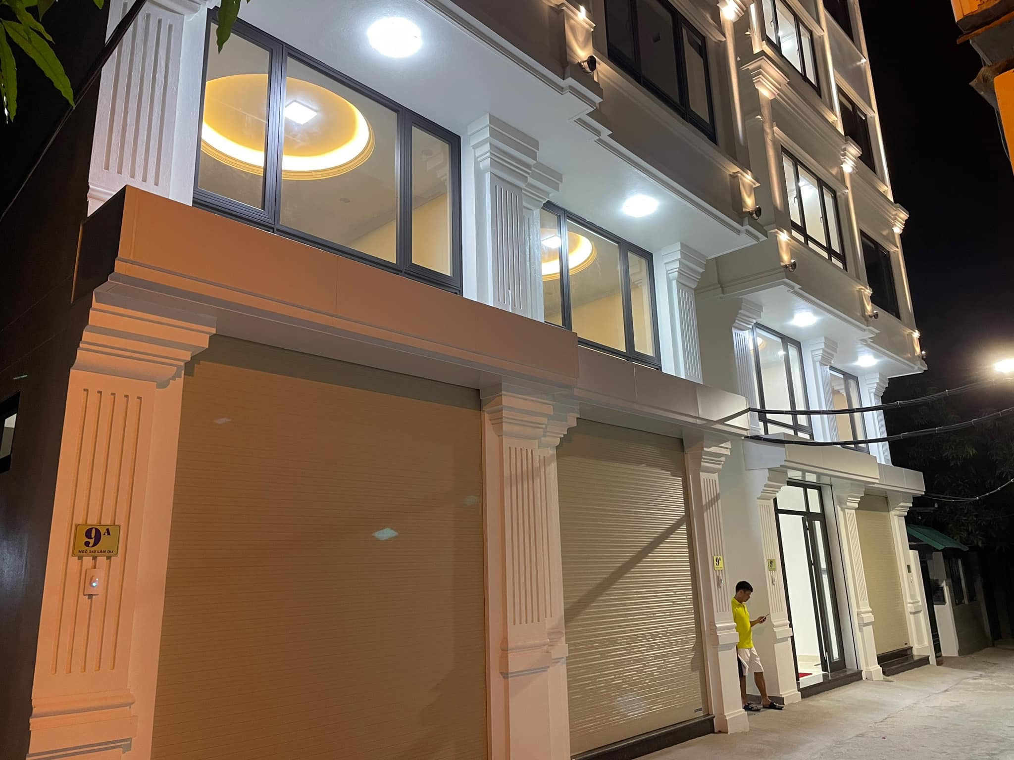 Bán nhà thang máy, ga ra ô tô Lâm Du, Bồ Đề, lô góc, 40m, nhỉnh 6 tỷ.