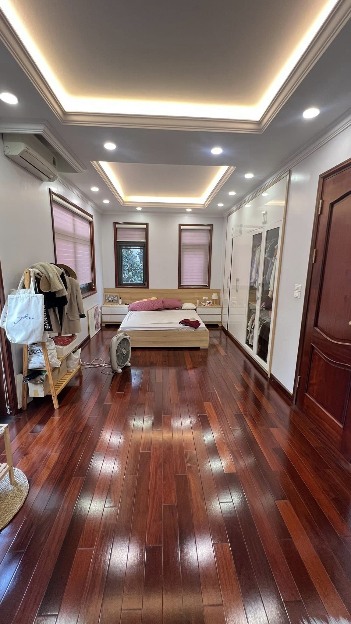 Bán nhà 73m2 Mặt phố Vũ Miên, Mặt Hồ Tây Gara Ô tô phi Vỉa hè Kinh doanh vô đối 40.2 Tỷ.