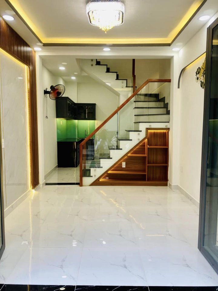 BÁN NHÀ HẺM 198B DƯƠNG BÁ TRẠC, PHƯỜNG 2, QUẬN 8 - 22M2.