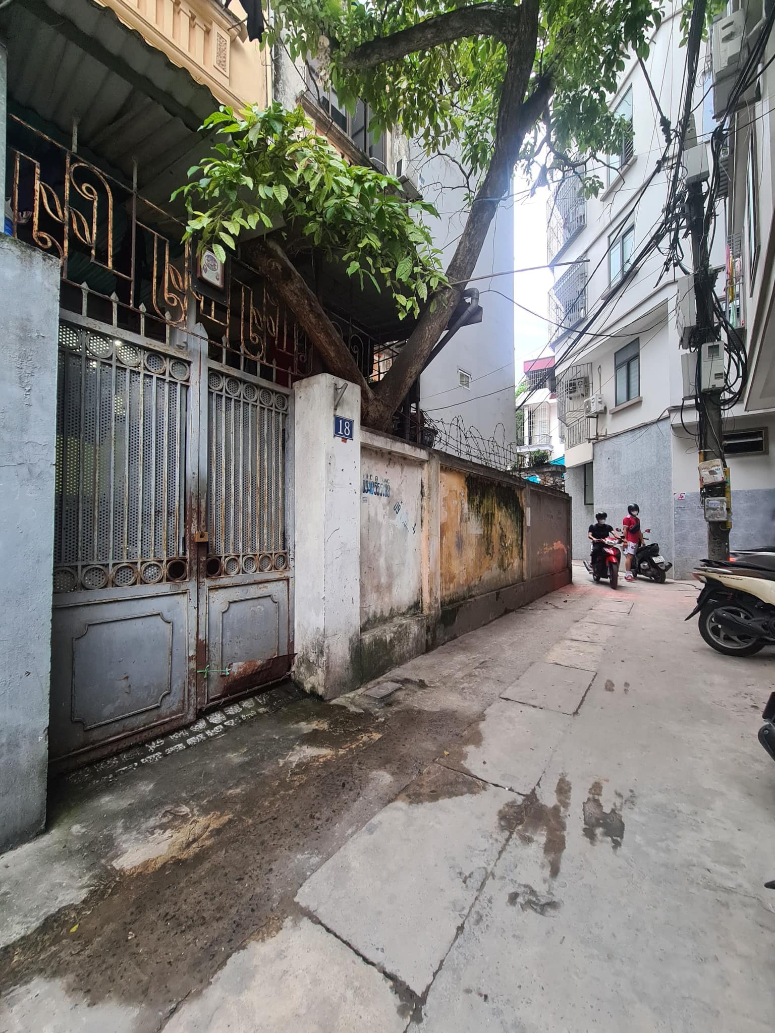 130m2