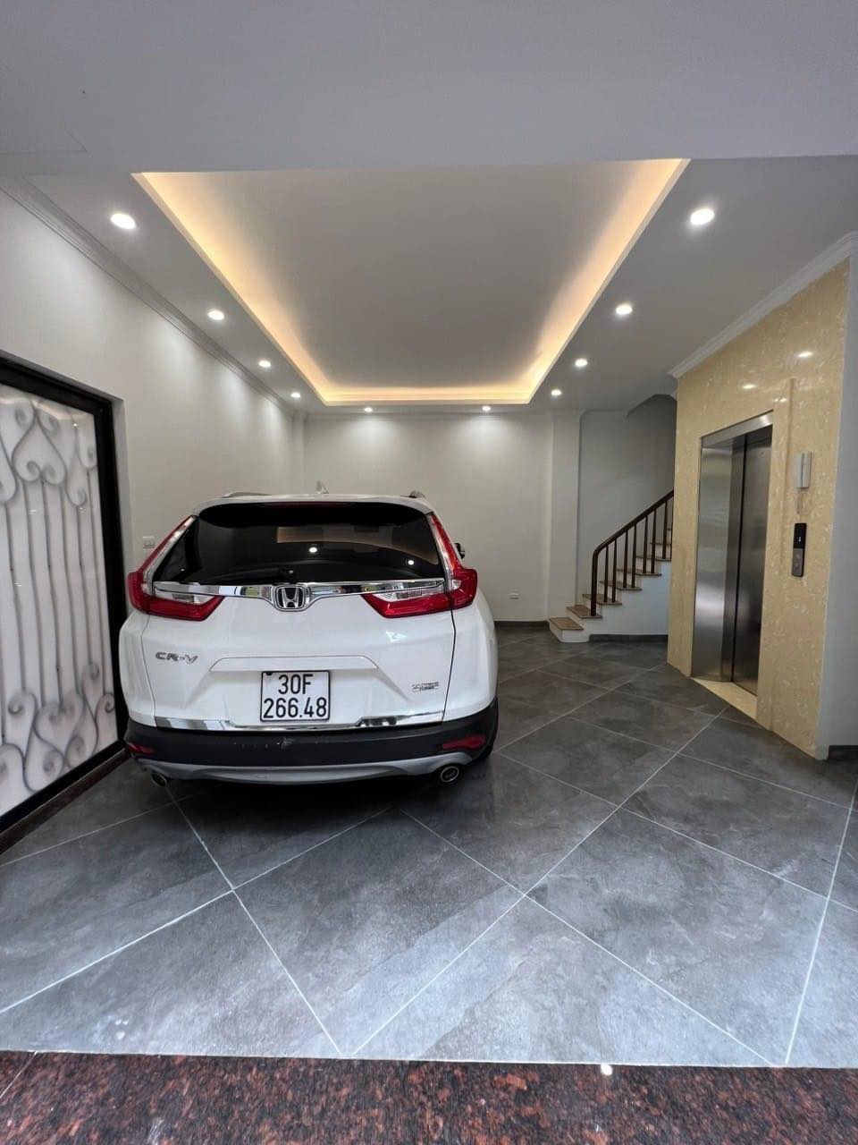 SỐC ĐỘI CẤN,BA ĐÌNH - LÔ GÓC - NGÕ Ô TÔ - Ô TÔ VÀO NHÀ - 6 TẦNG THANG MÁY - 3 BƯỚC RA PHỐ - NHÀ MỚI HIỆN ĐẠI - KINH DOANH NHỎ HOẶC LÀM VĂN PHÒNG