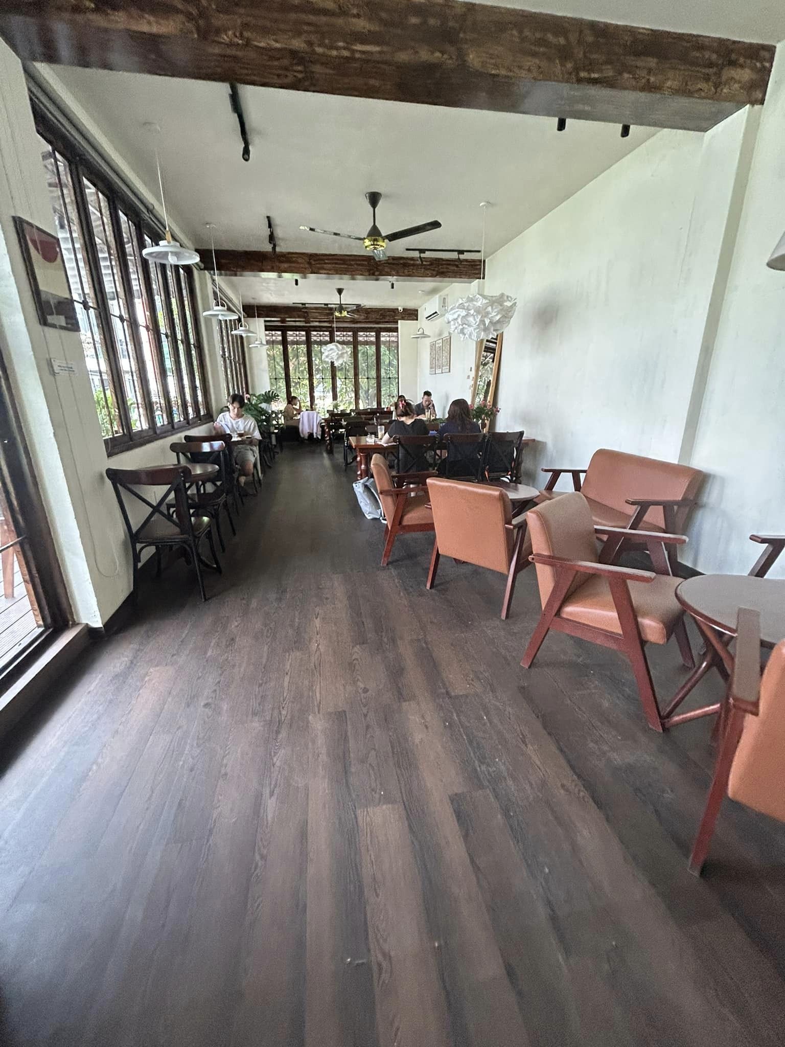 BÁN NHÀ MT Ni Sư Huỳnh Liên, Tân Bình 2 tầng 98m2 (7x14). Kinh doanh đỉnh. Giá chỉ 15,6 tỷ..