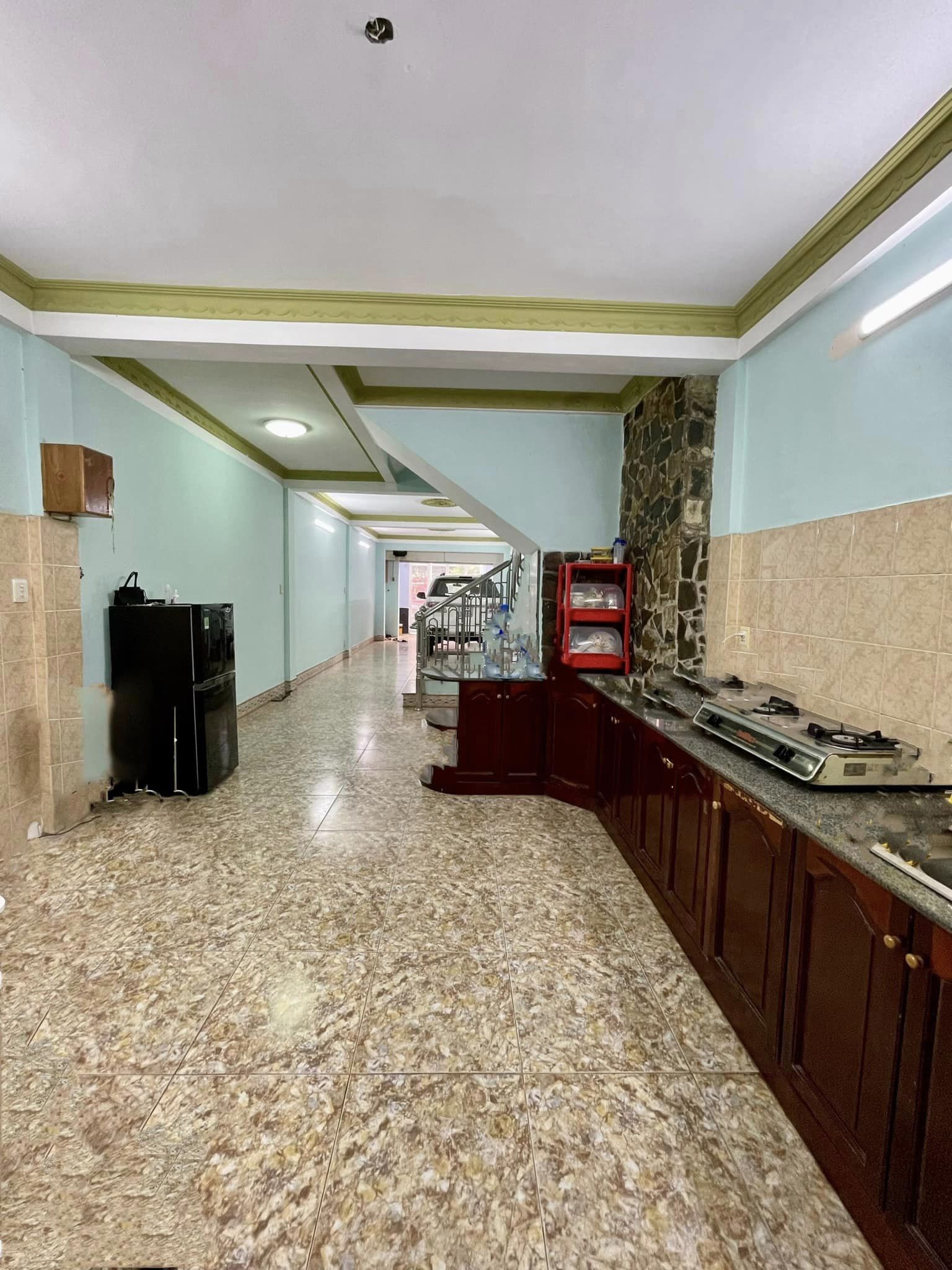 BÁN NHÀ HXH Hoàng Việt, Tân Bình 3 tầng 80m2 (4x20). Nhà đẹp ở ngay. Giá chỉ 17,5 tỷ.