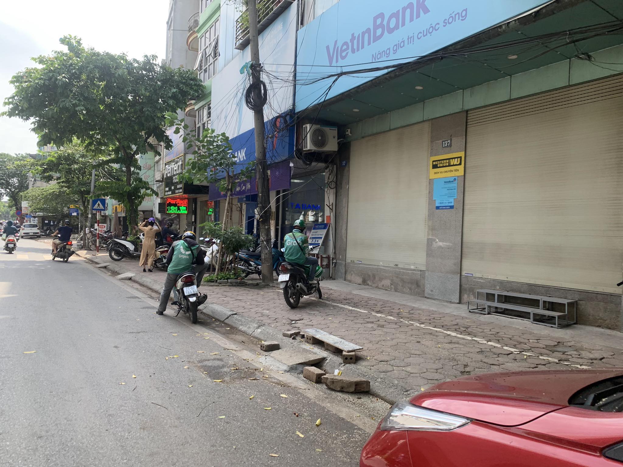 bán nhà lô góc mặt phố Đống Đa, 85m², mặt tiền 8.5m, vỉa hè, đắc địa kinh doanh.