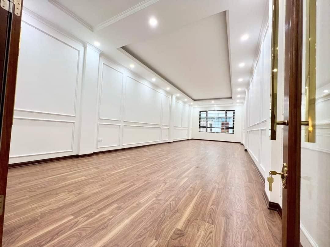 BÁN NHÀ MẶT NGÕ TÂN MAI, KD Ô TÔ TRÁNH, THANG MÁY, NGÕ THÔNG, 71M x 6T, GIÁ 12.5 TỶ.