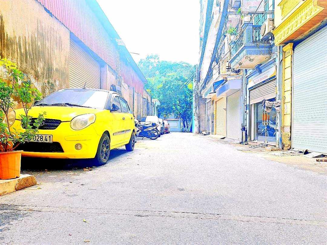 Nhà 5 tầng ngõ 17 Khương Hạ, dt 35m2 mặt tiền 3.6m tài chính 6.5 tỷ.