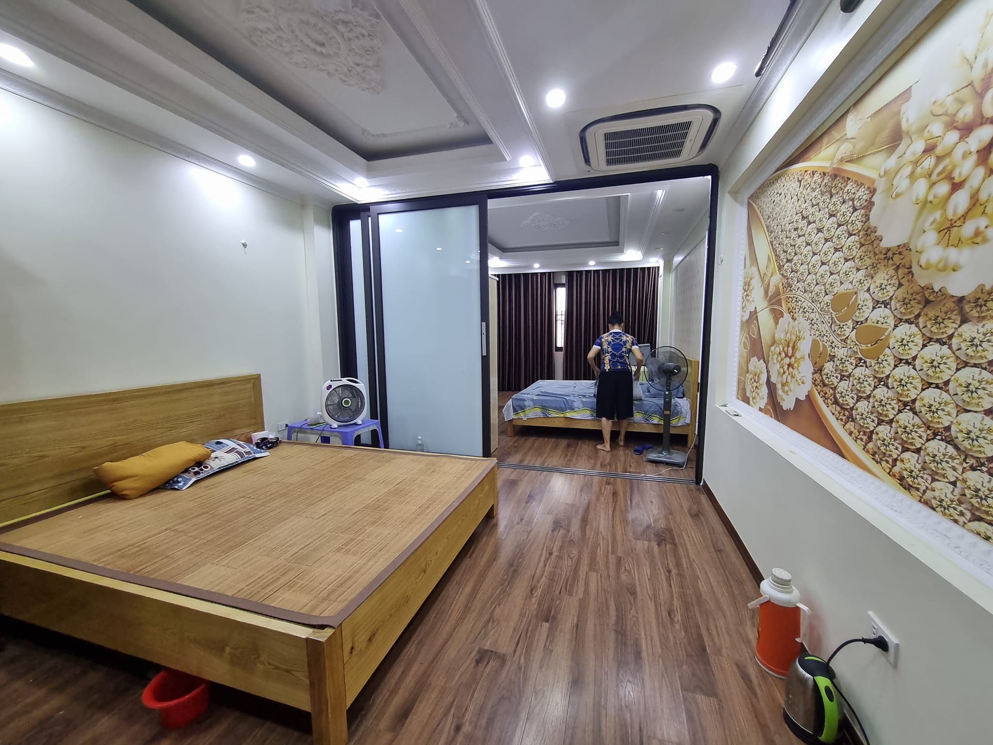 Bán nhà Mặt phố Tứ Liên, Tây Hồ Ô tô đua Vỉa hè rộng Kinh doanh bất chấp 3.3 Tỷ.