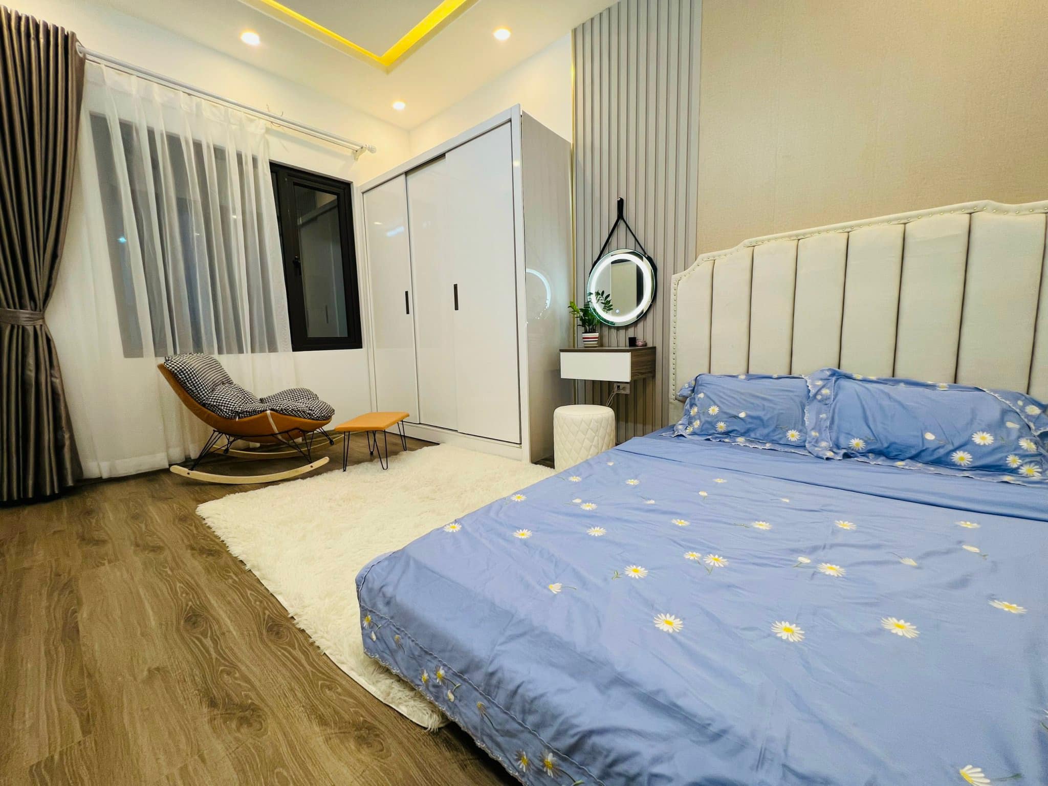 Bán cực gấp nhà Khâm Thiên 5 tầng, gara ô tô, kinh doanh đỉnh, 60m2, giá 4,038 tỷ TL