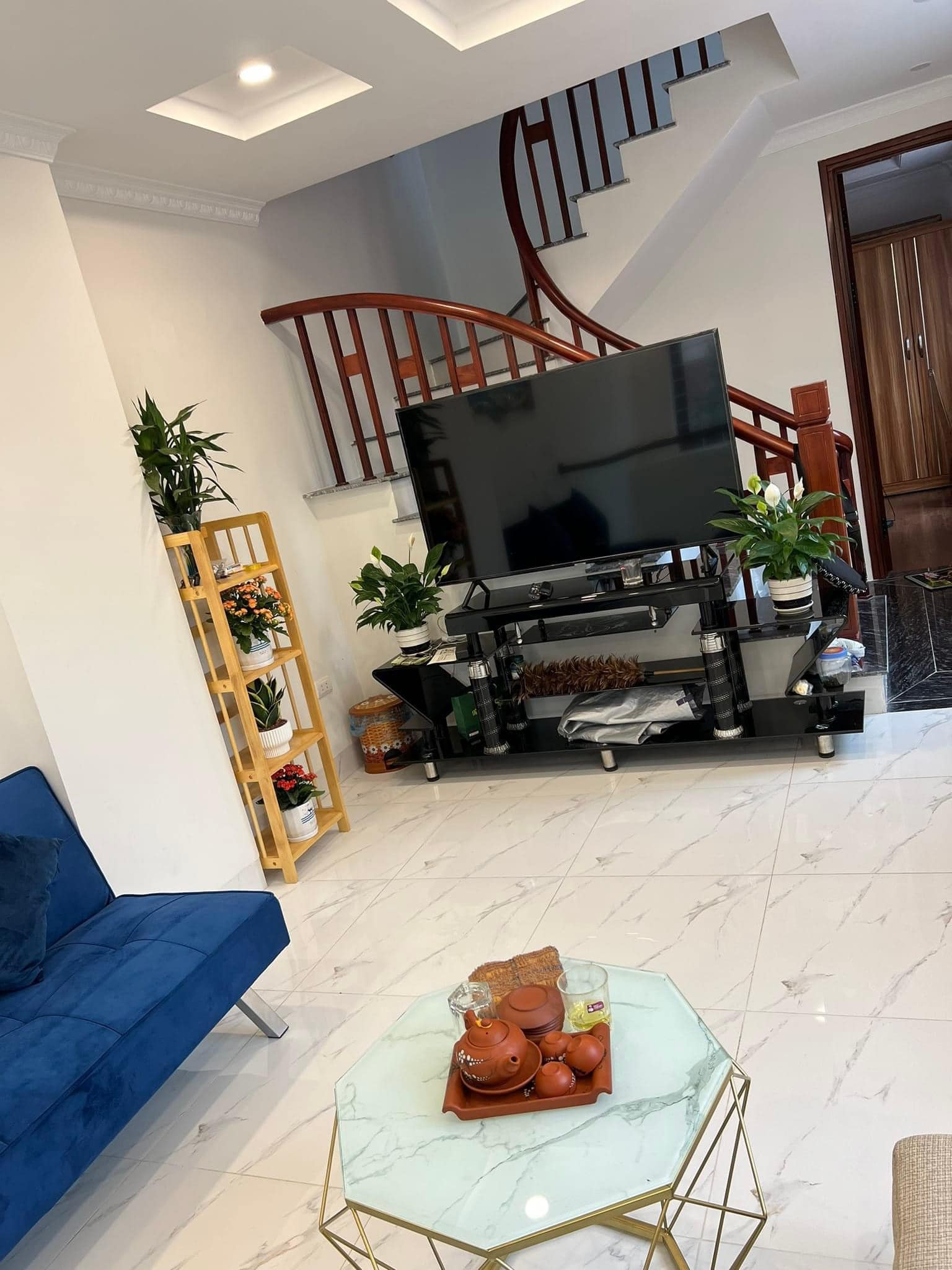 Nguyễn Văn Cừ, Long Biên, Nhà Đẹp, Lô Góc, Ngõ Thông Rộng Ô Tô Tránh, Giáp Phố Kinh Doanh Đỉnh, Tặng Nội Thất. 52m – Giá nhỉnh 7 tỷ