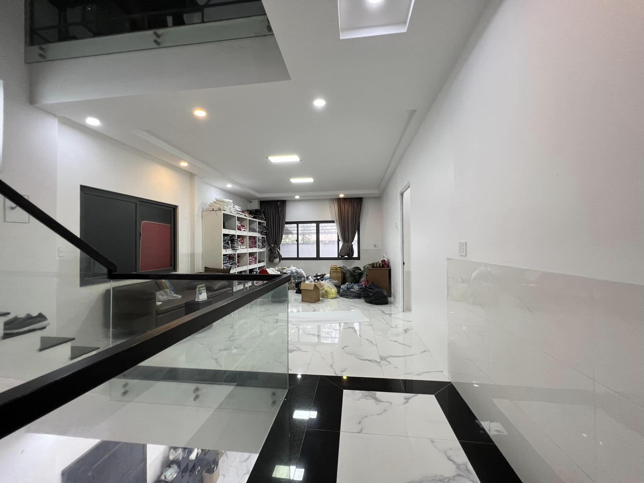 Kẹt Tiền Bán Gấp Nhà Riêng Đường Đặng Văn Bi,TĐ, DT 87m2, 3Tầng, Giảm Ngay 2 Tỷ, Giá Mới Nhỉnh 6 Tỷ, SHR Chính Chủ.