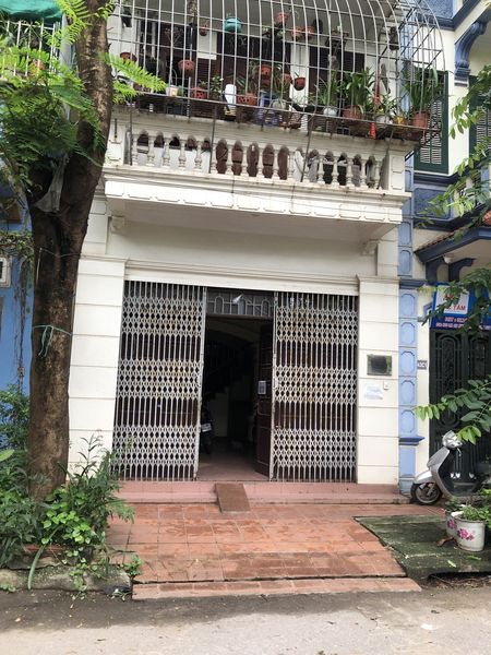 Cho thuê tầng 1 nhà số 42C1 khu đô thị Đại Kim làm văn phòng