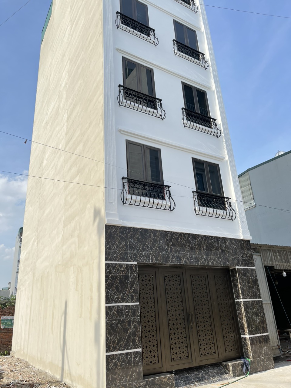 CCMN QUANG LÃM, HÀ ĐÔNG, 55M2, 7 TẦNG THANG MÁY, 2 MẶT NGÕ, Ô TÔ VÀO NHÀ, 15 PHÒNG, DÒNG TIỀN 720TR/NĂM, 8.9 TỶ.