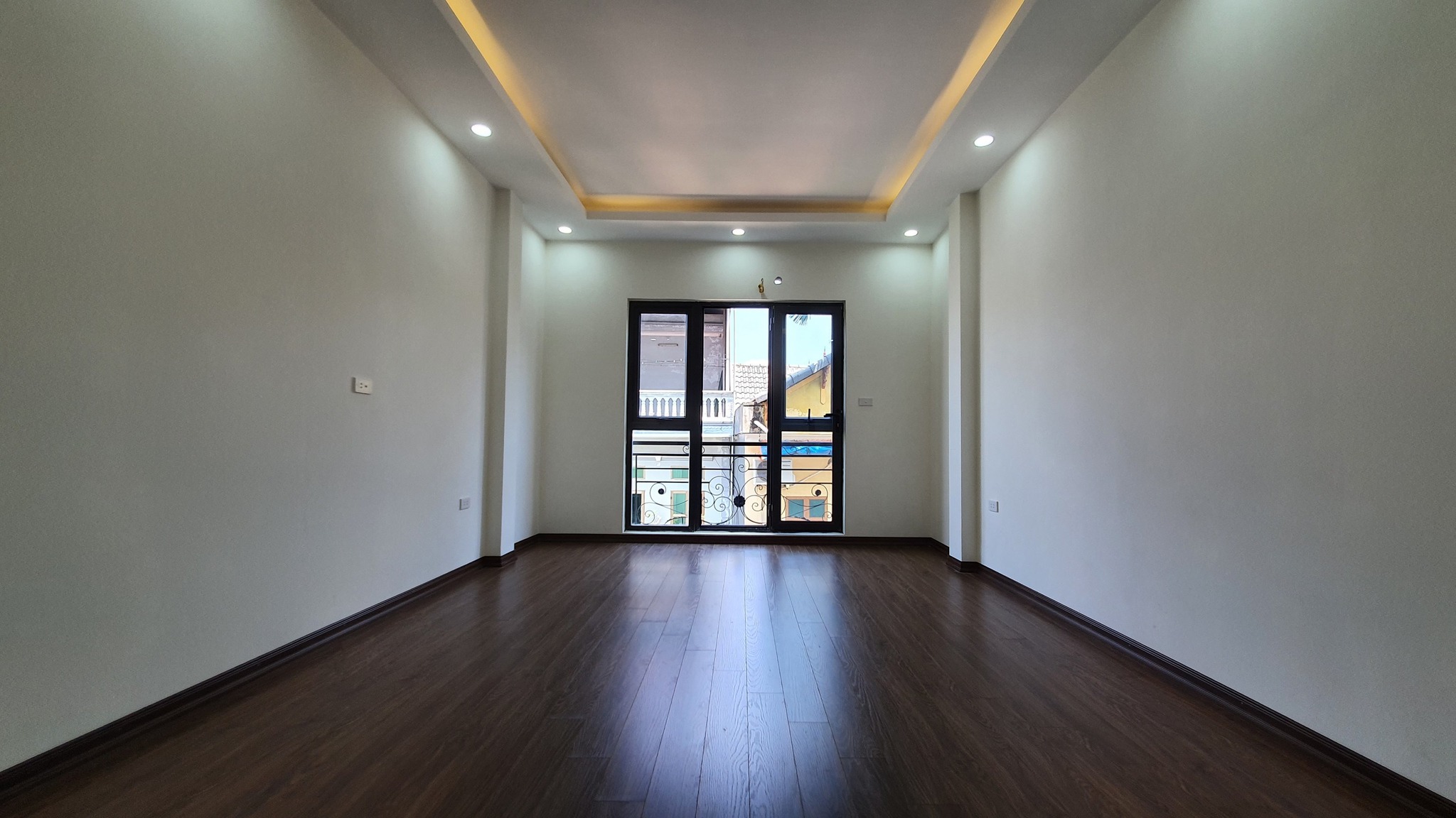 Bán nhà 44m2 phố Hoàng Hoa Thám, Tây Hồ 11 phòng ngủ Dòng tiền Khủng Giá 6.2 Tỷ.