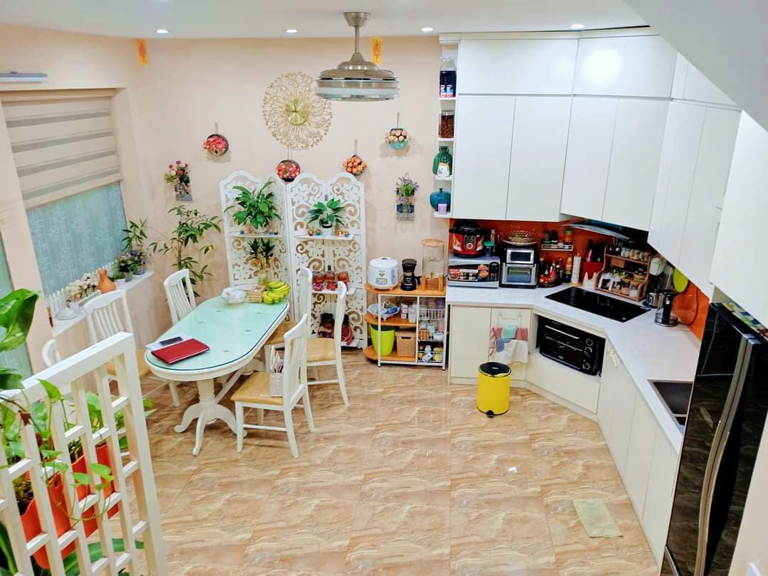 Ảnh thật bán nhà Hàn Thuyên, lô góc, 10m ra phố, 5 tầng, MT 4,5m, nhỉnh 6 tỷ.